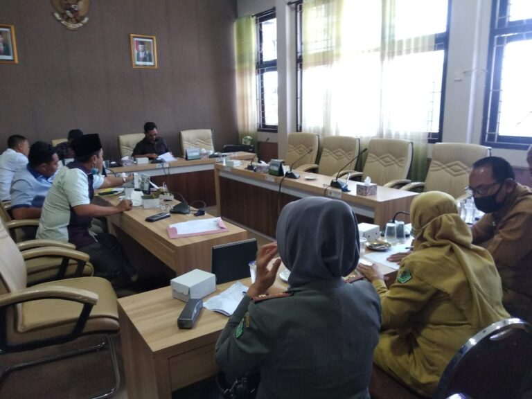 Rapat kerja Komisi I Tindak Lanjut Rekomendasi OPD tekhnis tentang Reklamasi