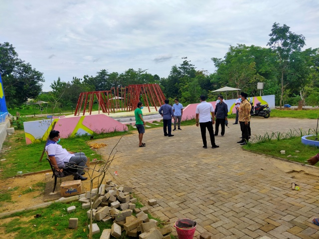 Sidak Komisi I Ke Taman BWALK di Kelurahan Bugih